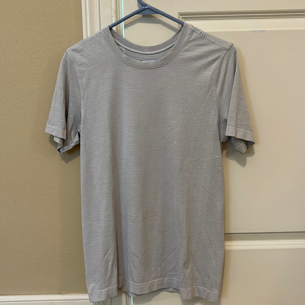 Offwhite metal vent tech lululemon tee